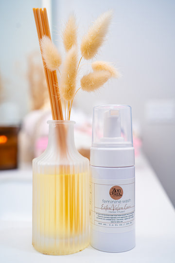 Travel Sized Extra Vulva Care Feminine Wash